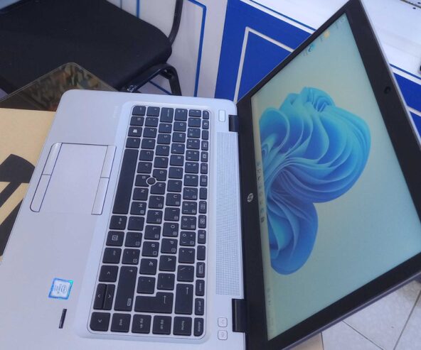 Refurbished from UK, HP Elite book 840g3, core i5, 8 gb ram,256ssd,6th generation, backlight keyboard