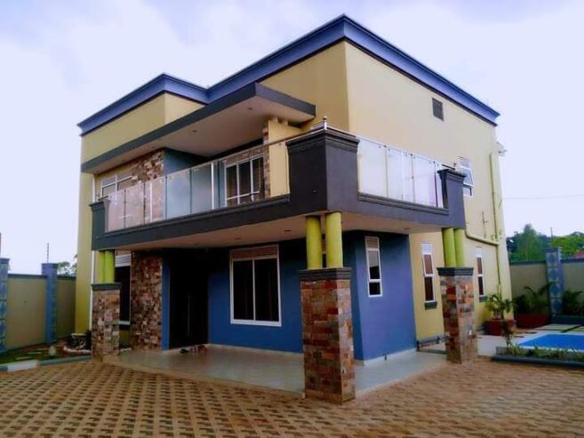 #4Bedroomed house for #Sale in #Kyanja at #650Millions ugx but Slightly Negotiable .