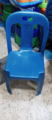 Armless chair