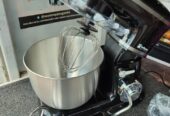 Stand mixer