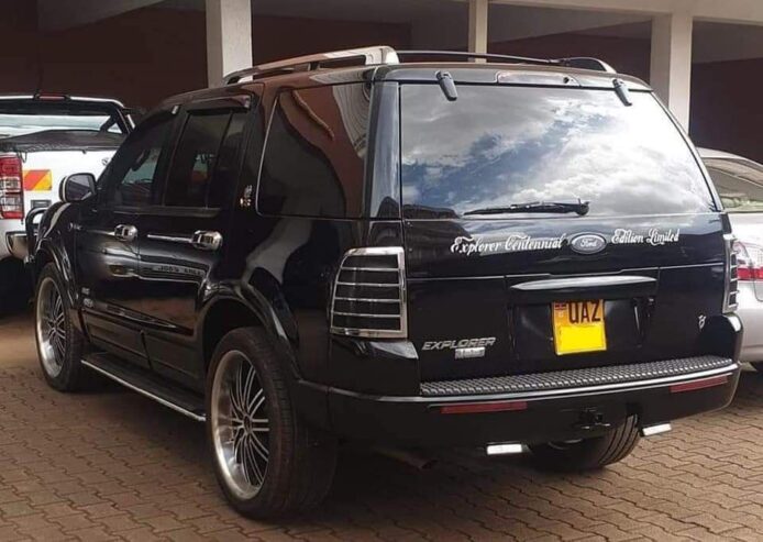 Ford Explorer