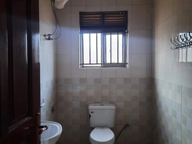 #2Bedroomed houses for #Rent in #Namugongo road at #1.2Million ugx monthly .