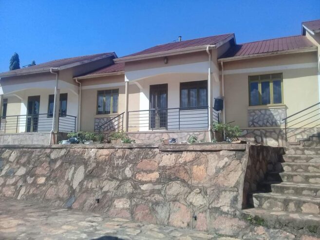 #2Bedroomed houses for #Rent in #Mpererwe at #500k ugx monthly
