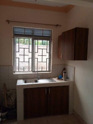 Double roomed houses for #Rent in #Mpererwe at #200k ugx monthly .