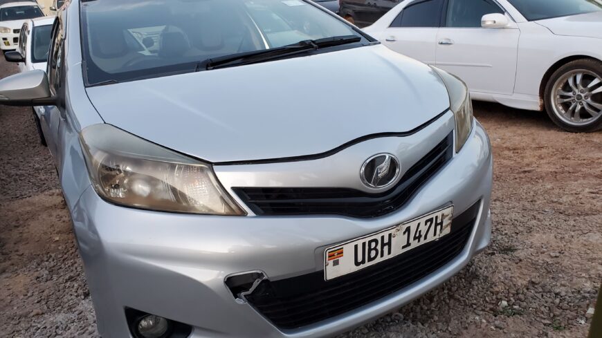 Toyota vitz model 2012