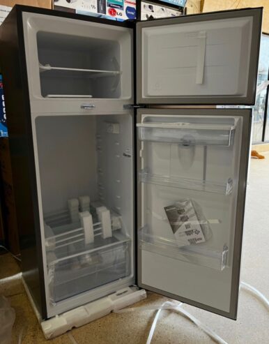HISENSE 270L REFRIGERATOR WITH WATER DISPENSER