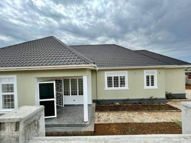 #4bedroomed house for #Sale in #Kira
