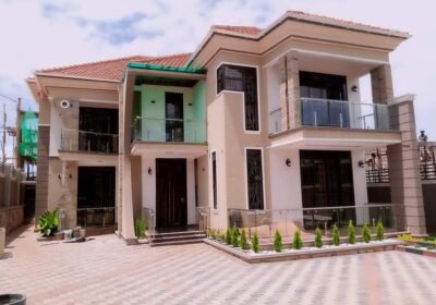 #5Bedroomed mansion house for #Sale in #Kira at #850Millions ugx but Slightly Negotiable