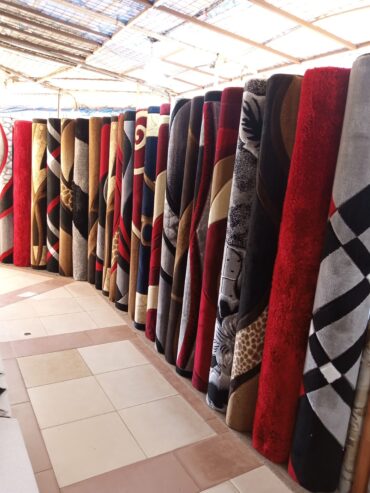 Center pieces lager carpets