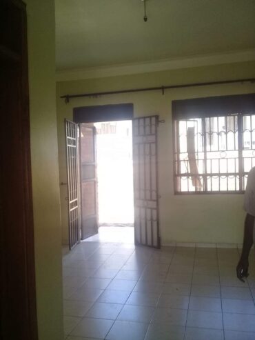 #2Bedroomed houses for #Rent in #Mpererwe at #500k ugx monthly