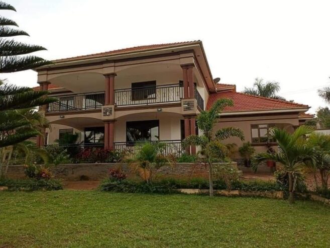 #7bedroomed Mansion house for #Sale in #Gayaza