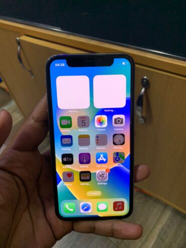 UK Used iPhone X 64GB