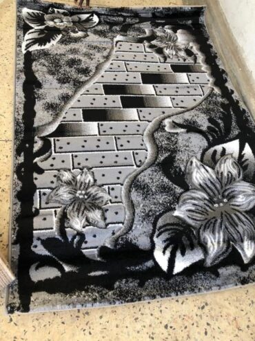 Center carpets available in all sizes 0754140493