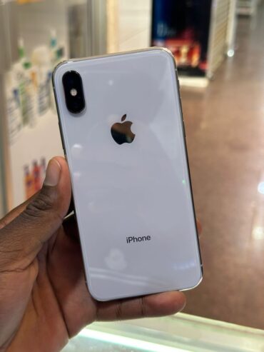 IPHONE X 64GB / 256GB. CLEAN