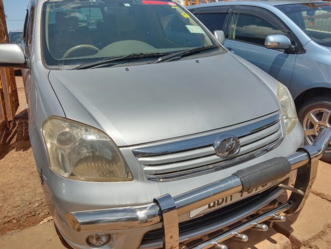 Toyota Raum