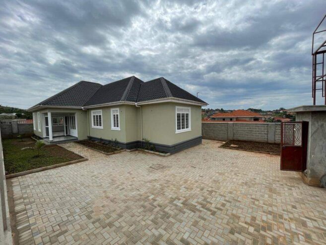 #4bedroomed house for #Sale in #Kira