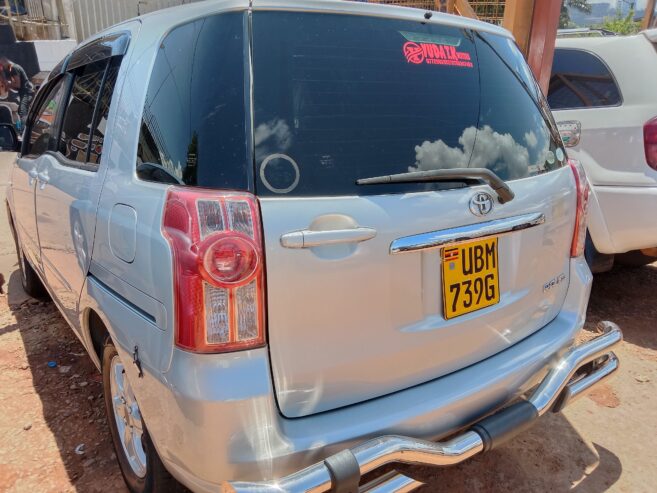 Toyota Raum