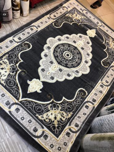 Center rugs