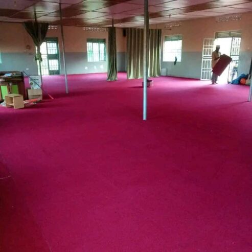 Wall to wall carpets