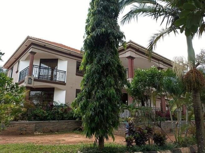 #7bedroomed Mansion house for #Sale in #Gayaza