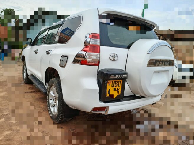 TOYOTA LAND CRUISER….ON MARKET NOW…. DIESEL EGIN…… MODEL 2012….. I WANT MONEY NOW NOW……