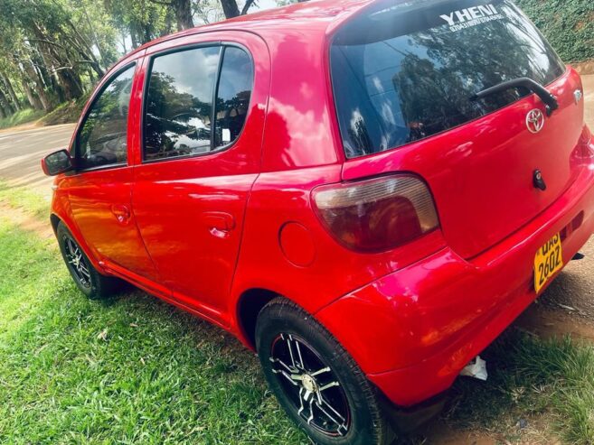 TOYOTA Vitz