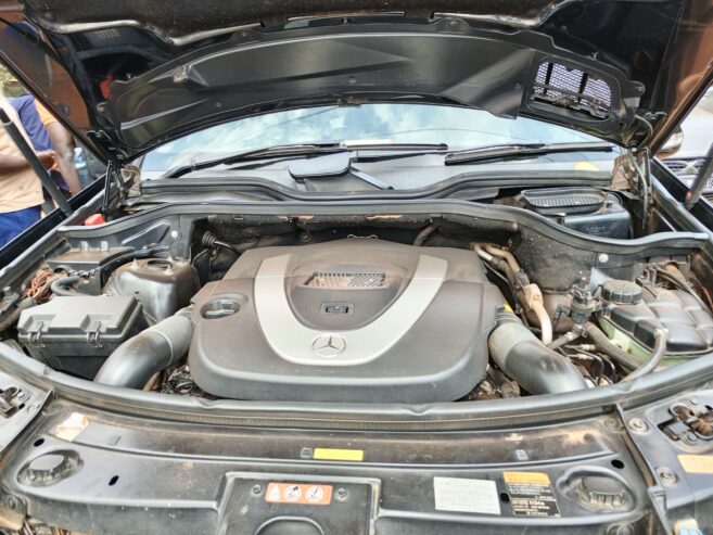 ML BEZS 4MATIC…. MODEL 2007….ON SALE NOW…. I WANT MONEY NOW…. PETROL EGIN…..