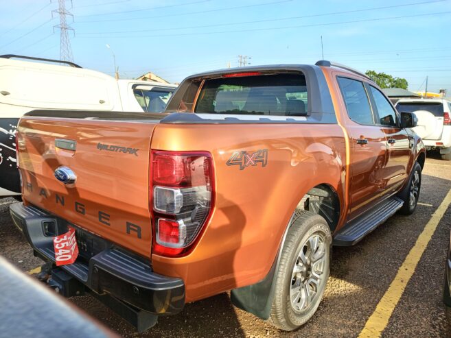 TOYOTA HILUX…. MODEL 2018……ON MARKET NOW…. I WANT MONEY NOW…