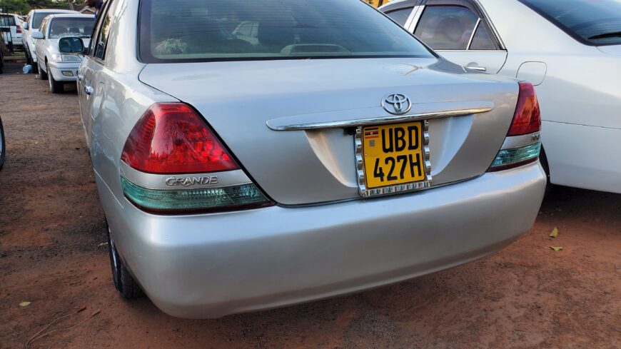 Toyota mark2 grand