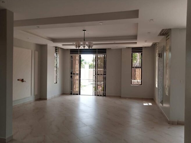 #5Bedroomed mansion house for #Sale in #Kira at #850Millions ugx but Slightly Negotiable