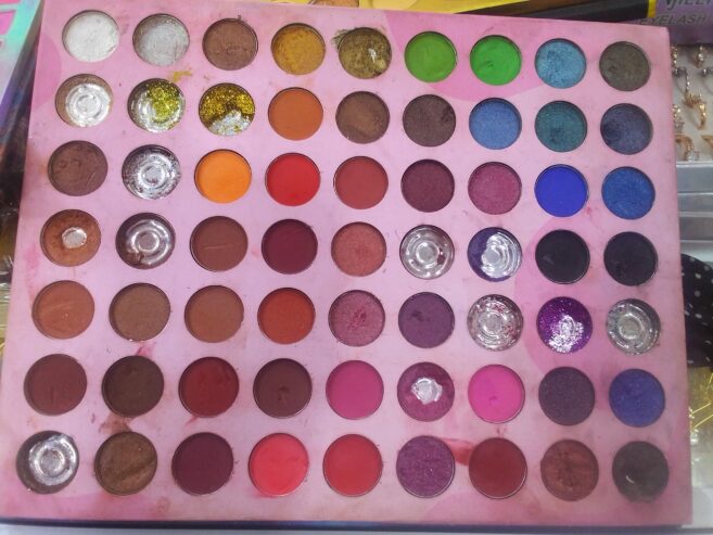 Eyeshadow palette