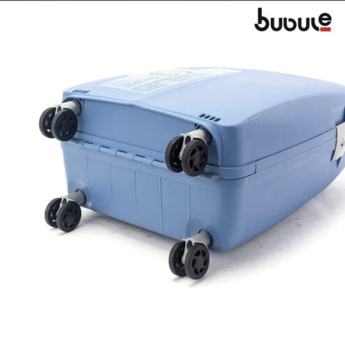 Traveler suitcase