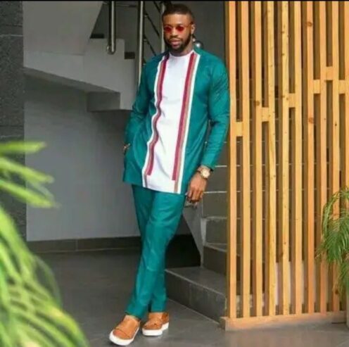 Nigerian wears kaftan