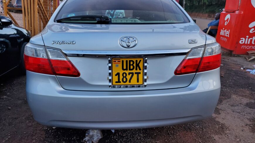 Toyota premio