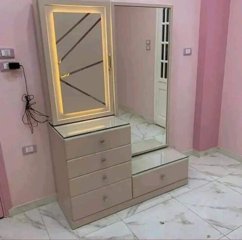 Dressing mirror