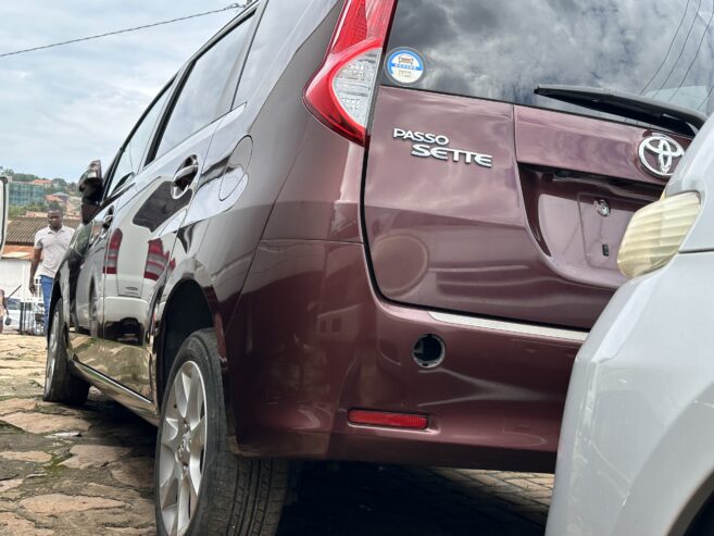 Toyota PASSO sette