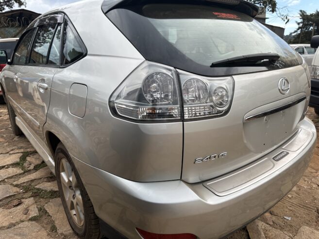 Toyota harrier 2010