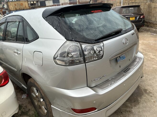 Toyota harrier 2010