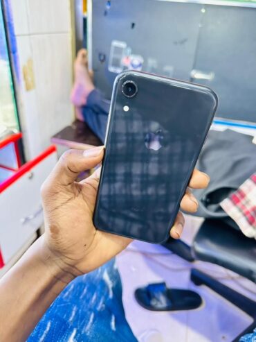 Iphone xr 750k