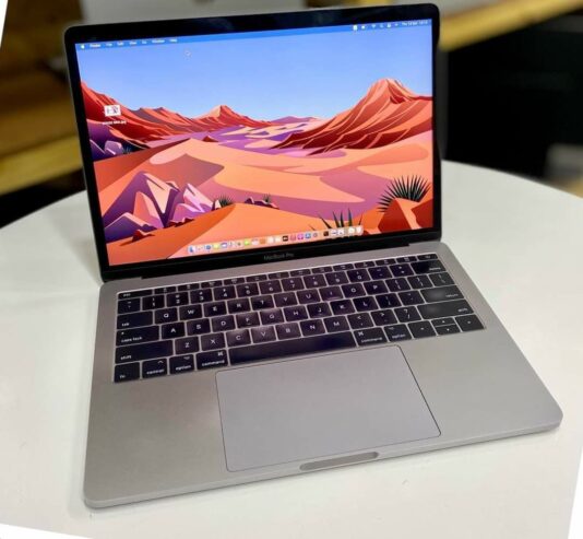 MacBook pro Apple laptops
