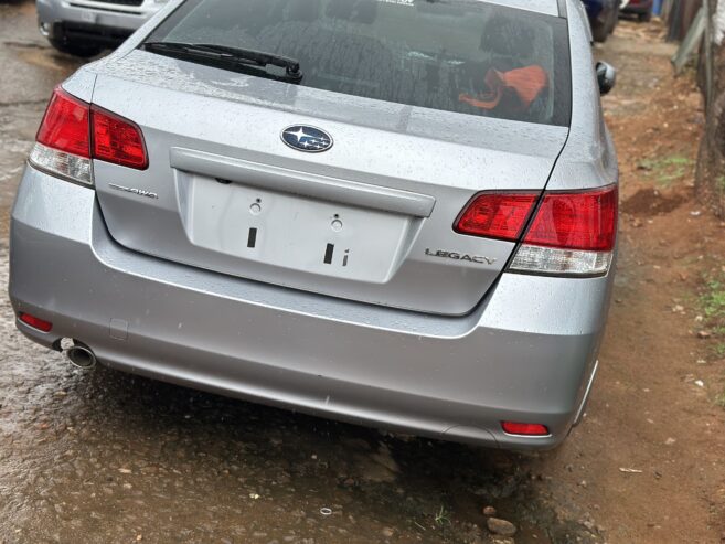 Subaru Legacy 2011