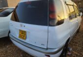 Toyota raum uas white