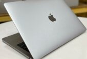 MacBook pro Apple laptops