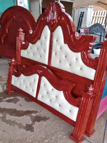 Nice bed 5*6 available at 0702132789