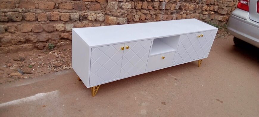 Quality TV stand in white
