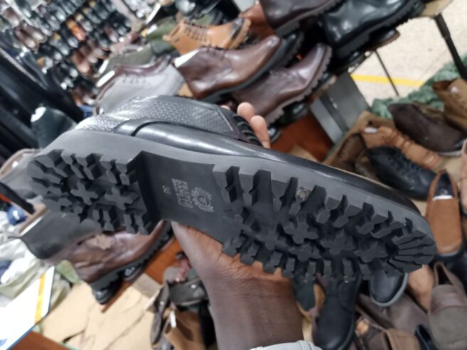 Shoe